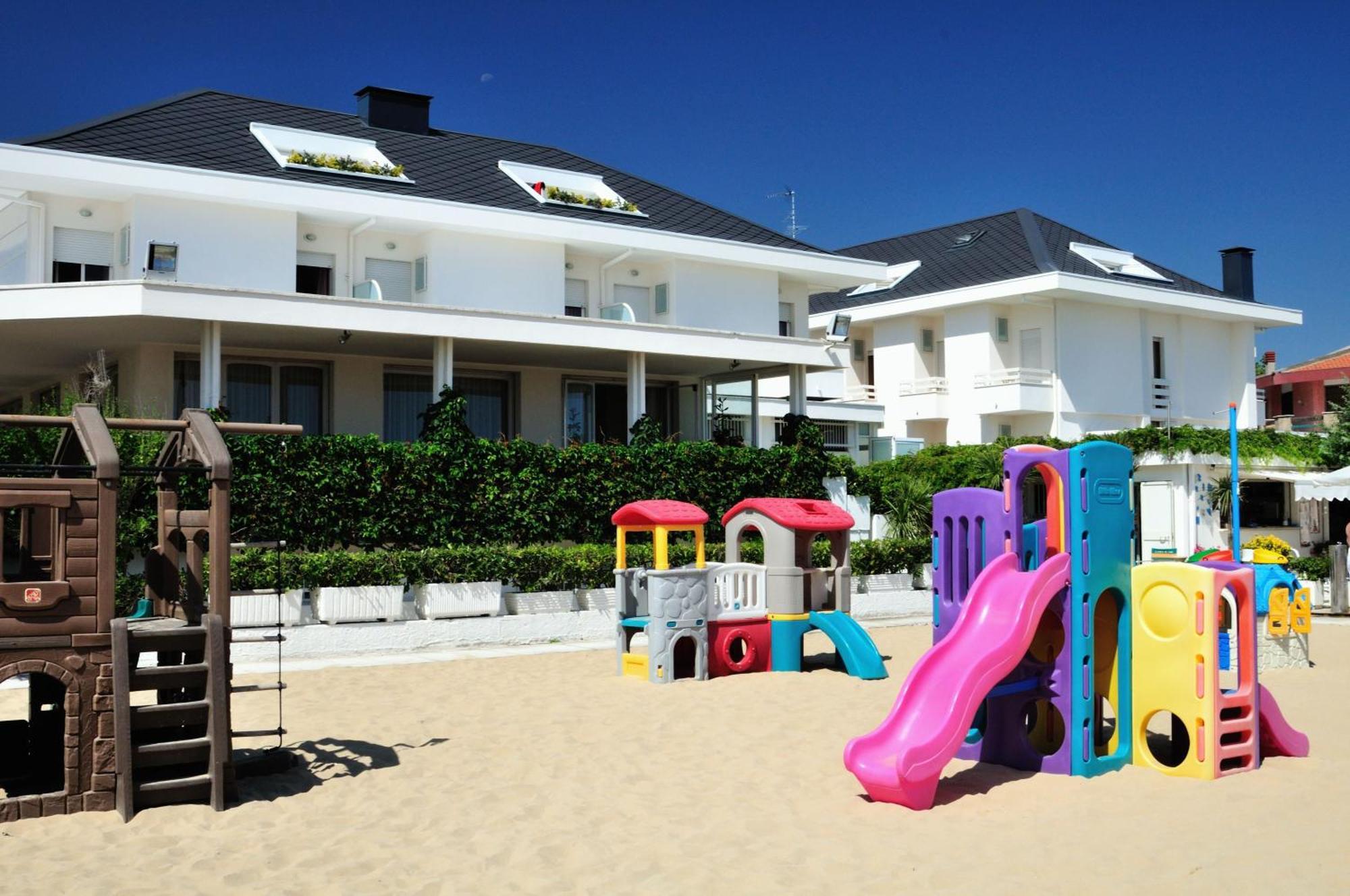 Albergo Punta De L'Est Франкавилла-аль-Маре Экстерьер фото